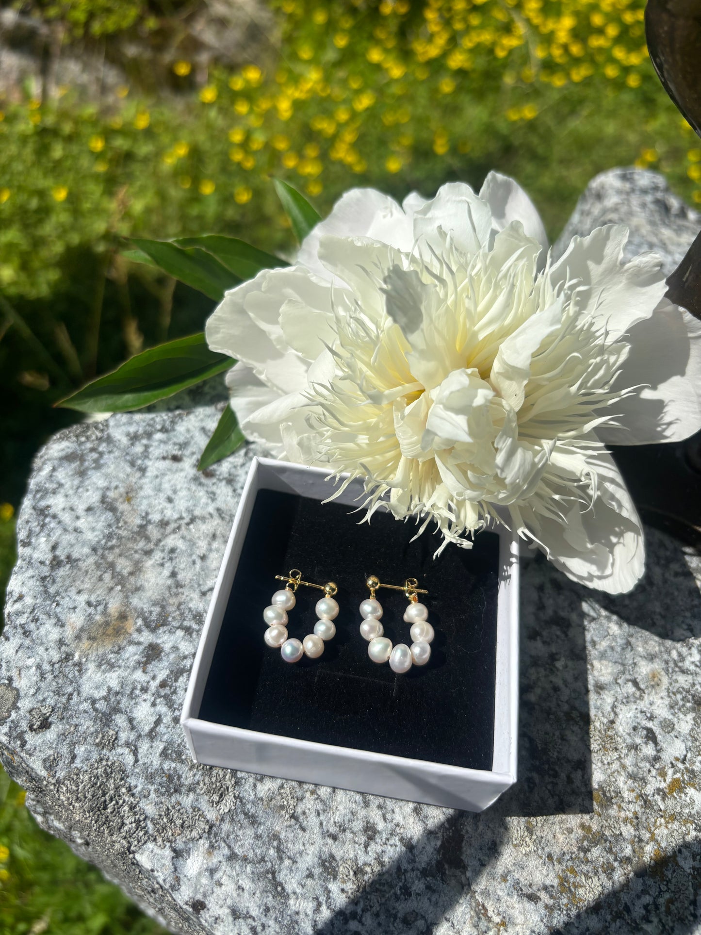 PEARLY EARRINGS