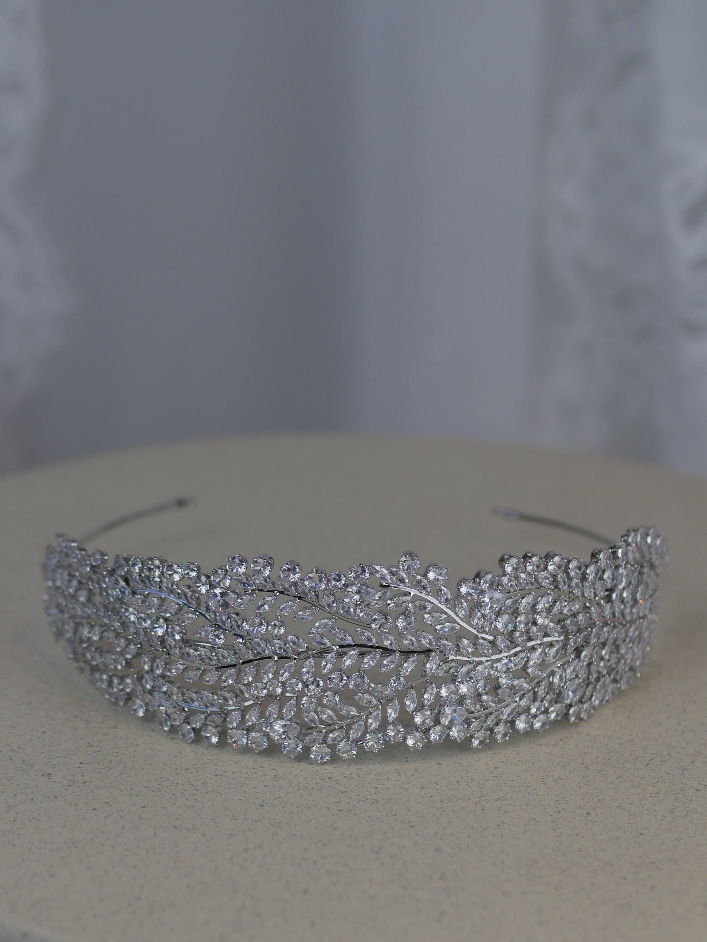 ELEANOR HEADPIECE
