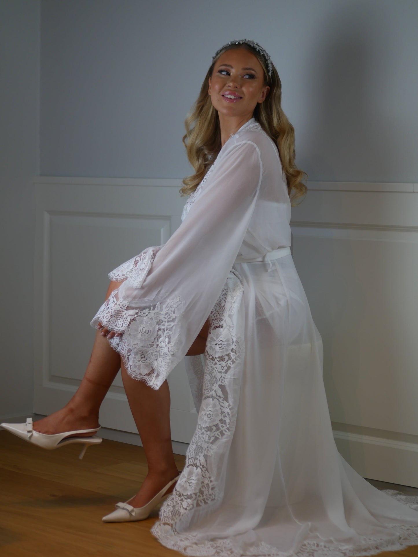 VICTORIA ROBE