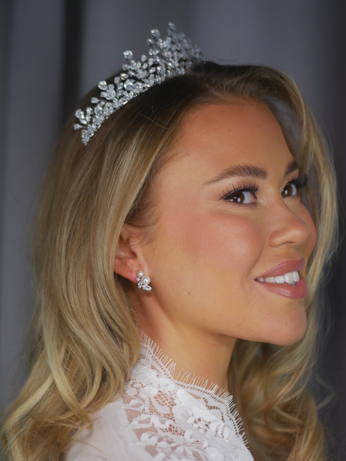 LIVIA EARRINGS