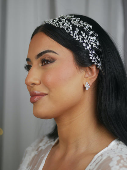 LIVIA EARRINGS